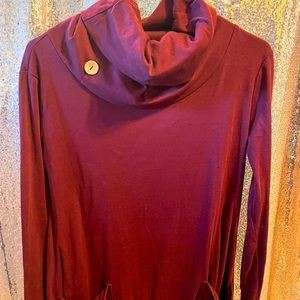 Faddare- size Medium Maroon long sleeve shirt
